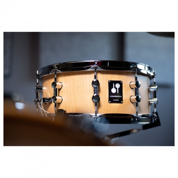 Sonor Kompressor 14 x 6" Natural Beech Snare Drum - Lifestyle 2