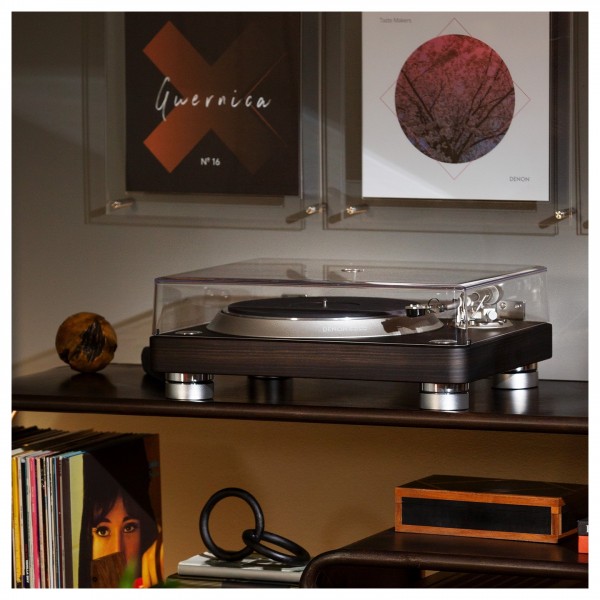 Denon DP-3000NE Premium Direct-Drive Turntable - lifestyle