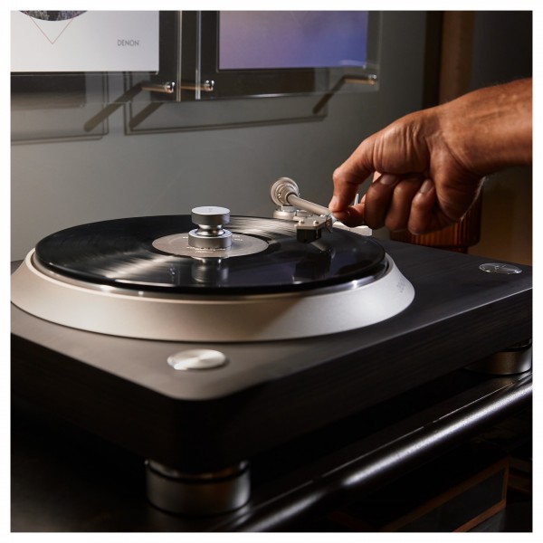 Denon DP-3000NE Premium Direct-Drive Turntable - lifestyle